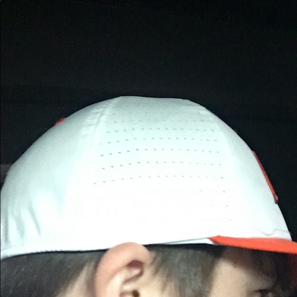 Hat - Picture 3 of 4